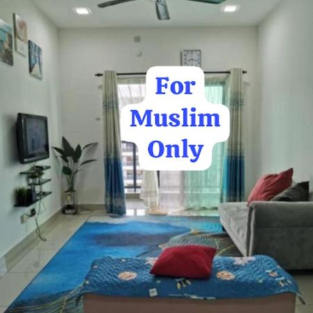 Zanra Homestay At Residensi Zamrud Blok B Kajang Luaran gambar